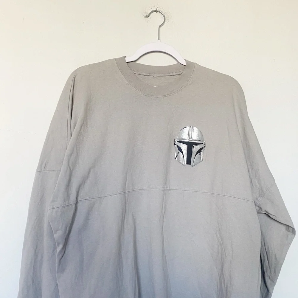 Disney Star Wars Mandalorian Chrome Spirit Jersey Gray/Silver Metallic Sz Large - Picture 5 of 10